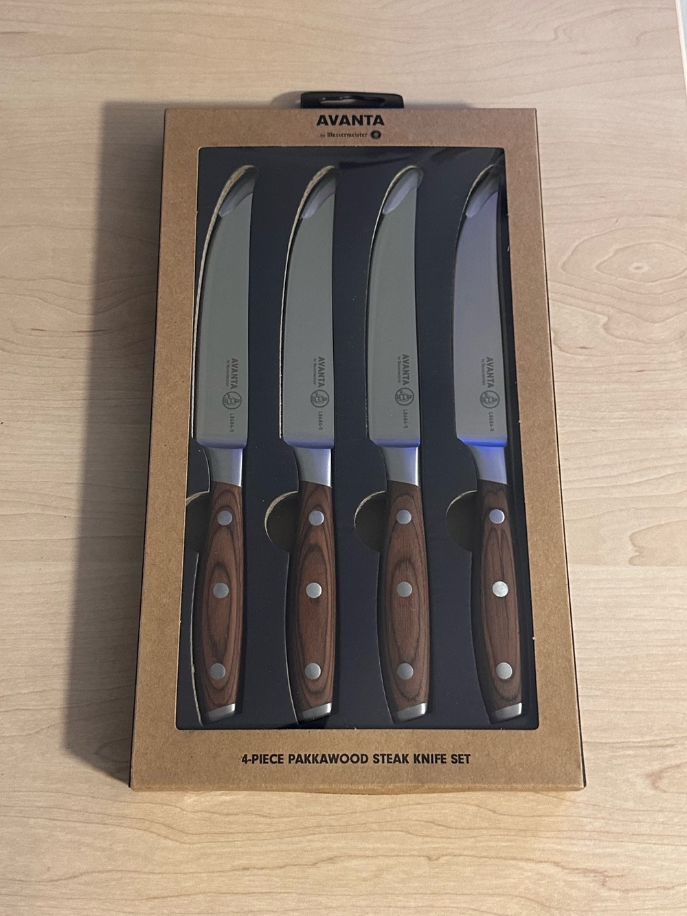 NWT Messermeister Avanta 4-Piece Steak Knife Set with Brown Pakkawood Handles